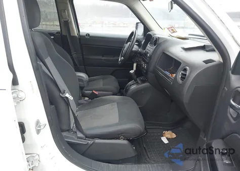 2013 Jeep Patriot Sport z USA, uszkodzony, nr VIN 1C4NJRBB8DD129513